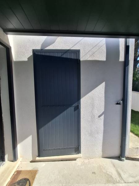 Volet aluminium sur cadre fermé